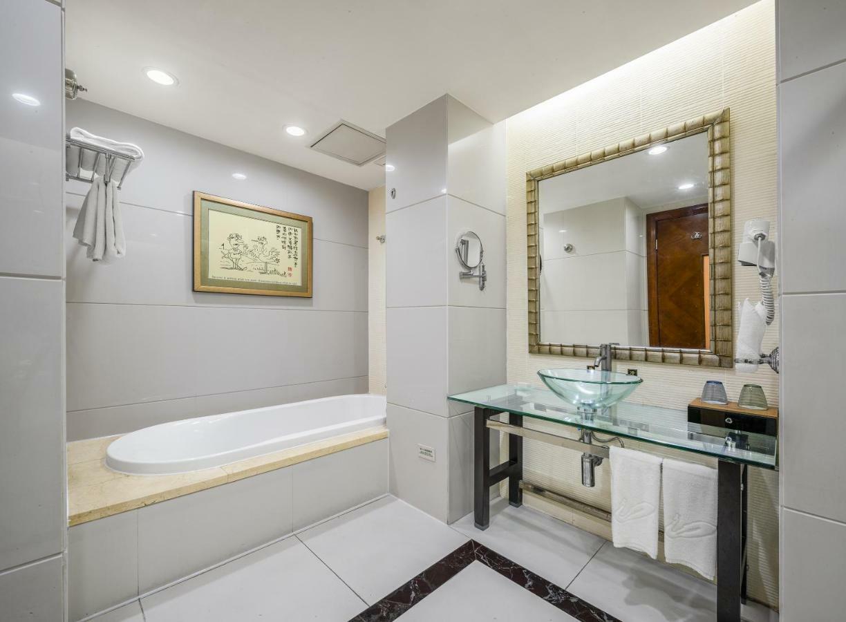 Heshan Phoenix Hotel Jiangmen Exterior photo